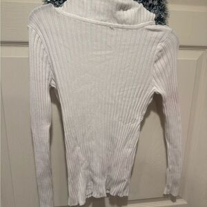 Women's White Ribbed Turtleneck Sweater